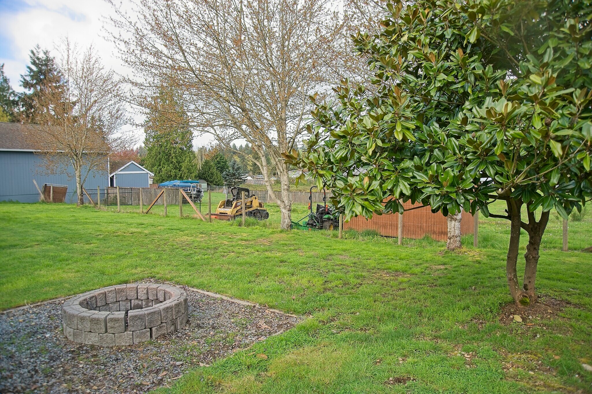 Building Photo - 11802 74th Ave E