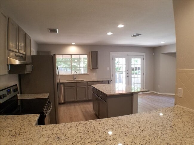 Building Photo - 11208 Blairview Ln