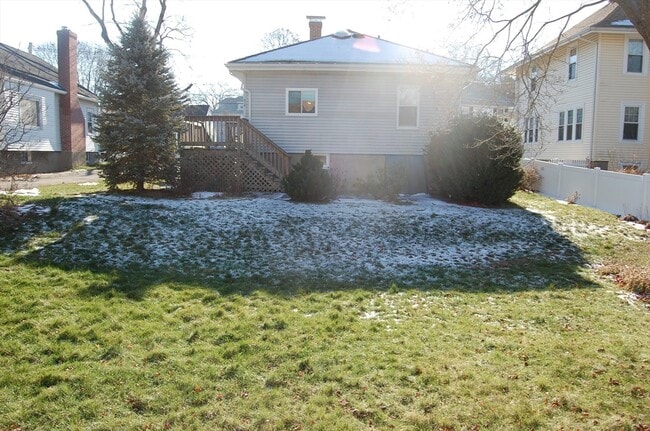 Building Photo - 3 Circular Ave