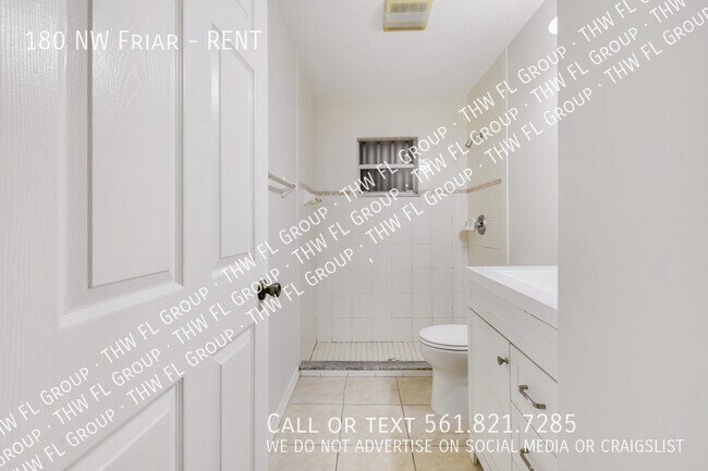 Building Photo - 180 NW Friar-RENT