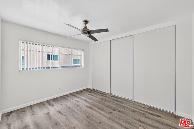 Building Photo - 425 W Regent St