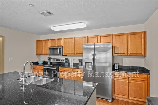 Building Photo - 1613 Muscovy Wy