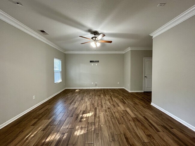 Building Photo - 5025 Krick St