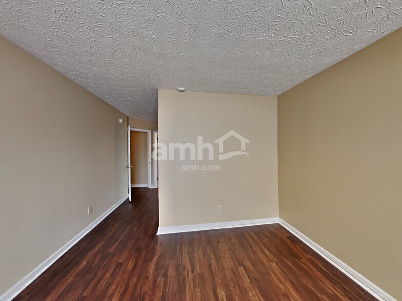 Building Photo - 769 Kingston Cir