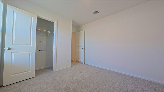 Building Photo - 29039 Grazing Plns Ln