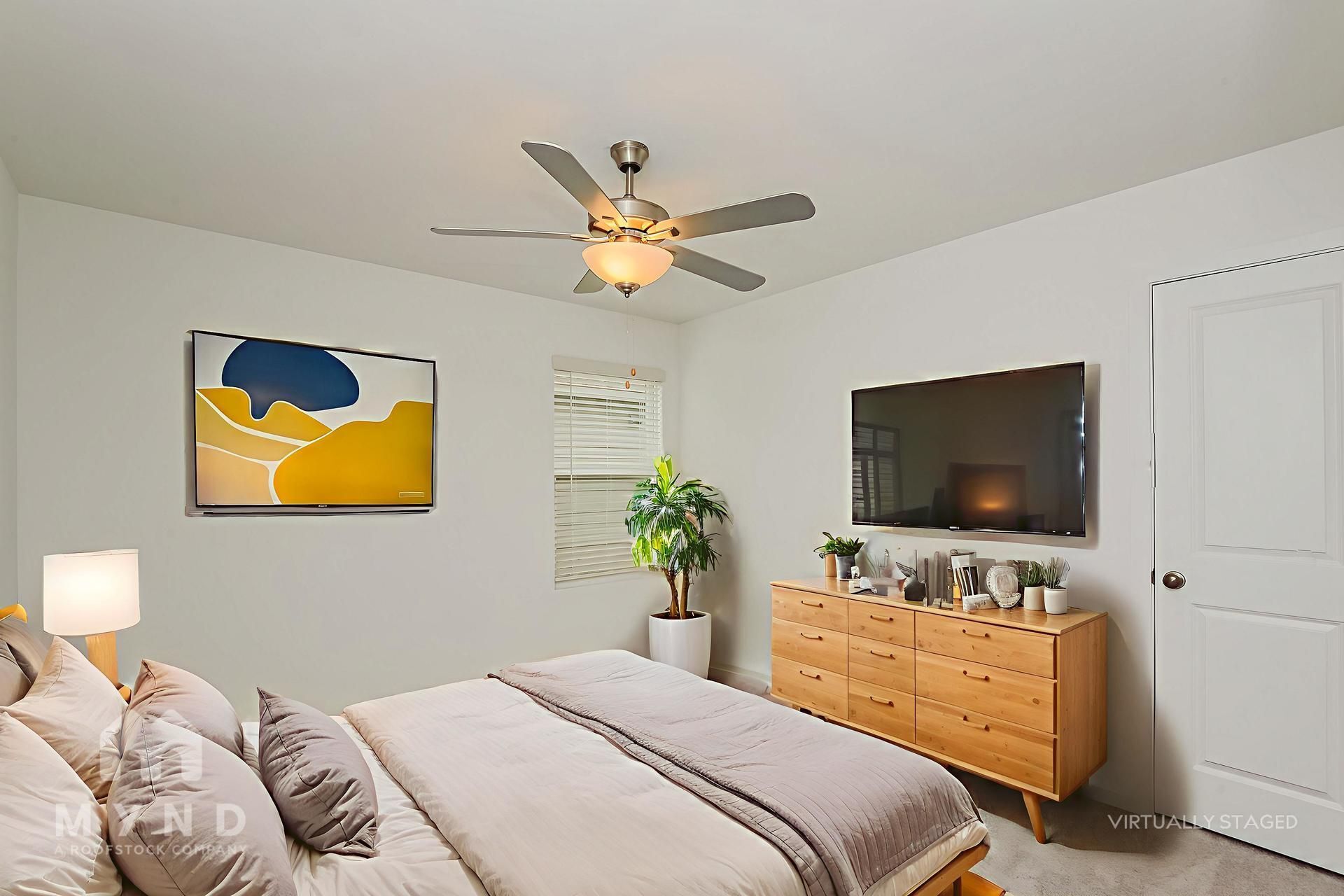 Building Photo - 2721 Mistwood Dr