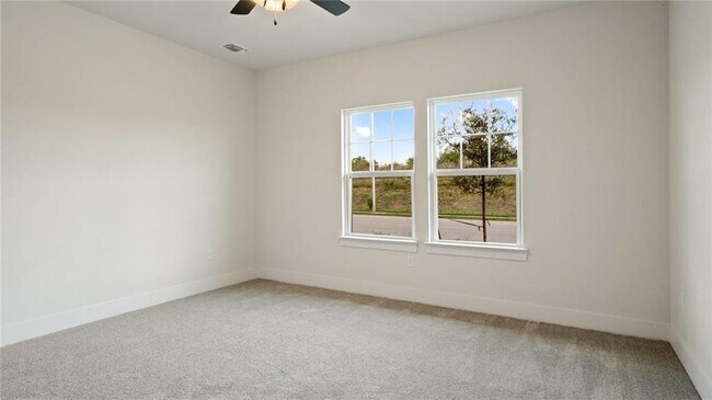 Building Photo - 7812 Hillock Terrace