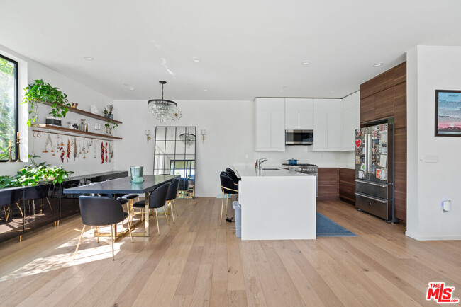 Building Photo - 2903 Steinbeck Dr