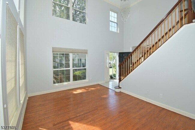 Building Photo - 214 Marcia Way