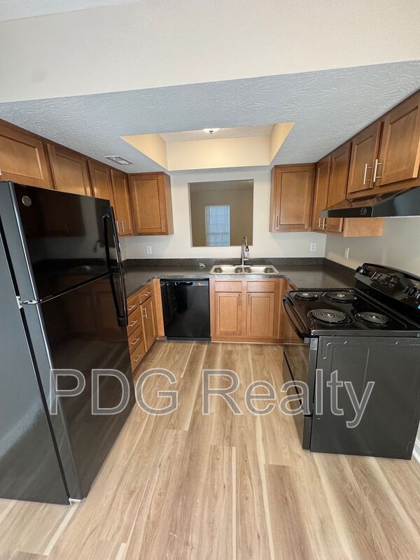 Building Photo - 1833 Scott Rd