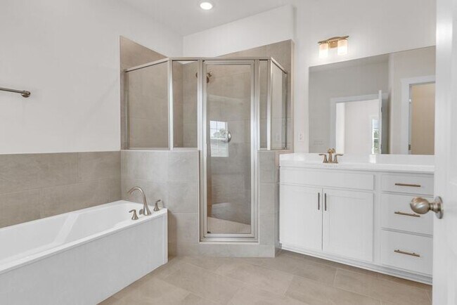 Building Photo - Move In Special @ Cedar Bluff – 3 and 4BR Townhomes in Olive Branch! 3 Bed | 2.5 Bath | 1997 sq f...