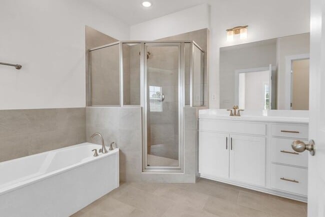 Building Photo - Move In Special! Now Leasing in Olive Branch @ Cedar Bluff – 3 and 4BR Townhomes in Olive Branch!...