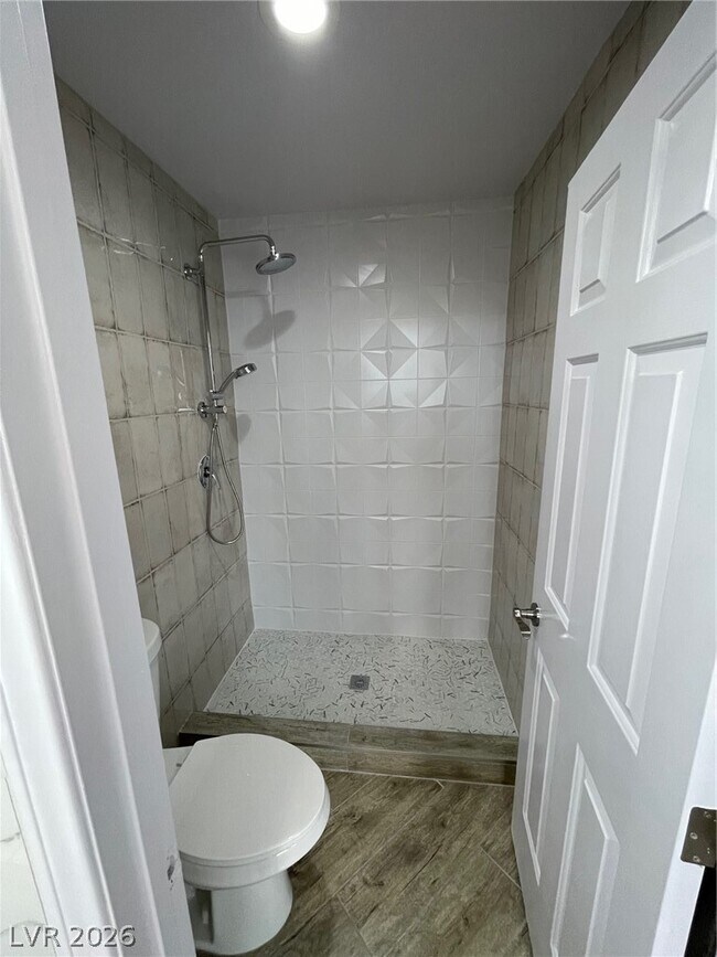 Building Photo - 8562 Lambert Dr