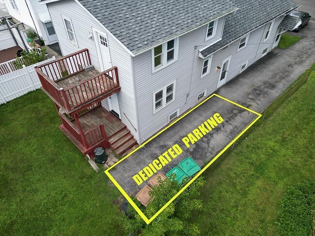 Building Photo - 25 Brown St