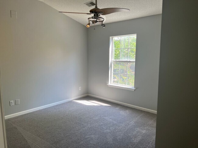 Building Photo - Fully Renovated 2 Bedroom/ 2.5 Bathroom Townhome - The Farm at Buckwalter