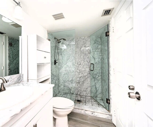 Building Photo - 12219 SW 14th Ln