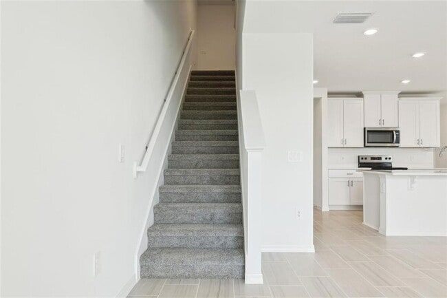 Building Photo - 16430 Bird of Paradise Ave