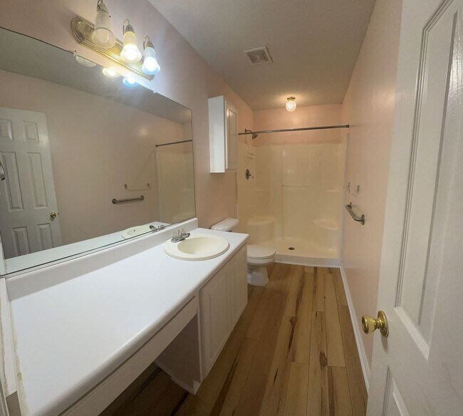 Building Photo - 104 St Kitts Ct