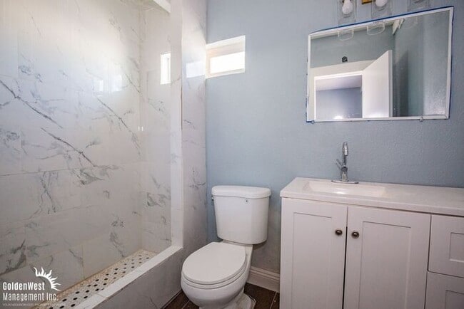 Building Photo - Beautiful 2Bdm 2Ba Unit in Central Las Veg...