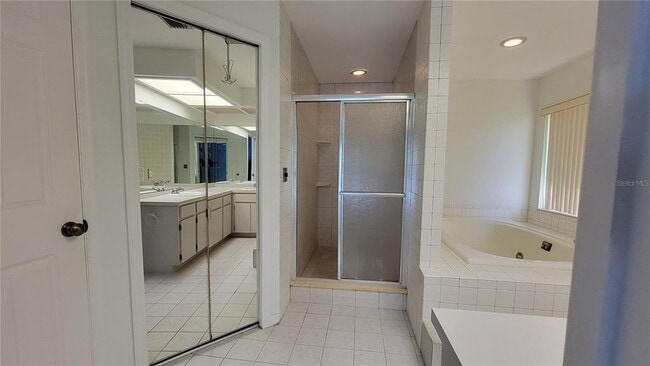 Building Photo - 3024 Sandpiper Pl