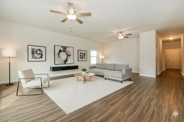 Building Photo - 363 Augustine Dr