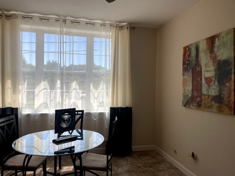 Kitchen Dining - 6 Railroad Ave