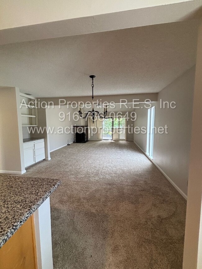 Building Photo - Rocklin 3 Bedroom 2 Bathroom, Single Story...