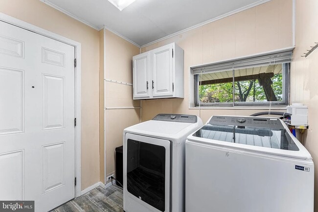 Building Photo - 1103 Red Bank Ave