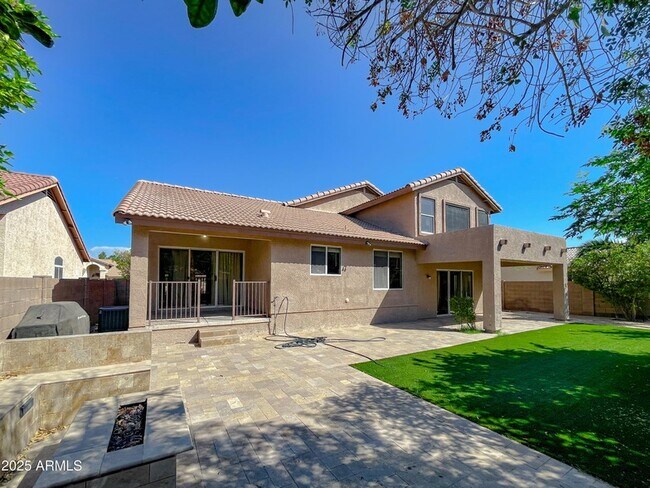 Building Photo - 1615 W Enfield Way