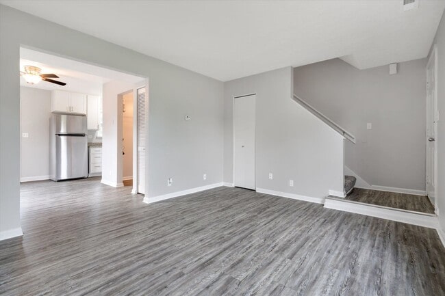 Building Photo - Two bedroom townhome, bath and half washer...