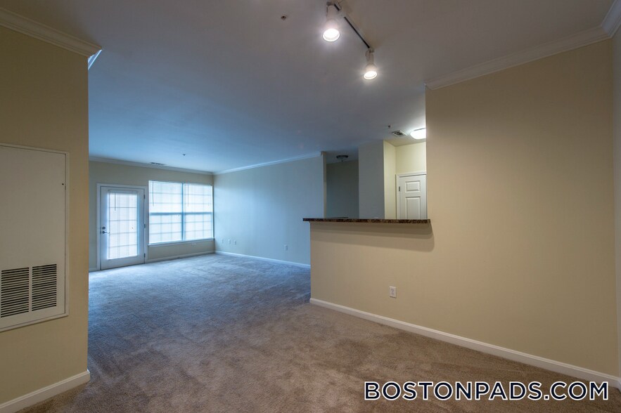 Building Photo - 311 Lowell St