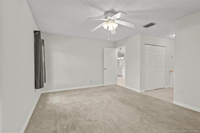 Building Photo - 517 SW College Park Rd