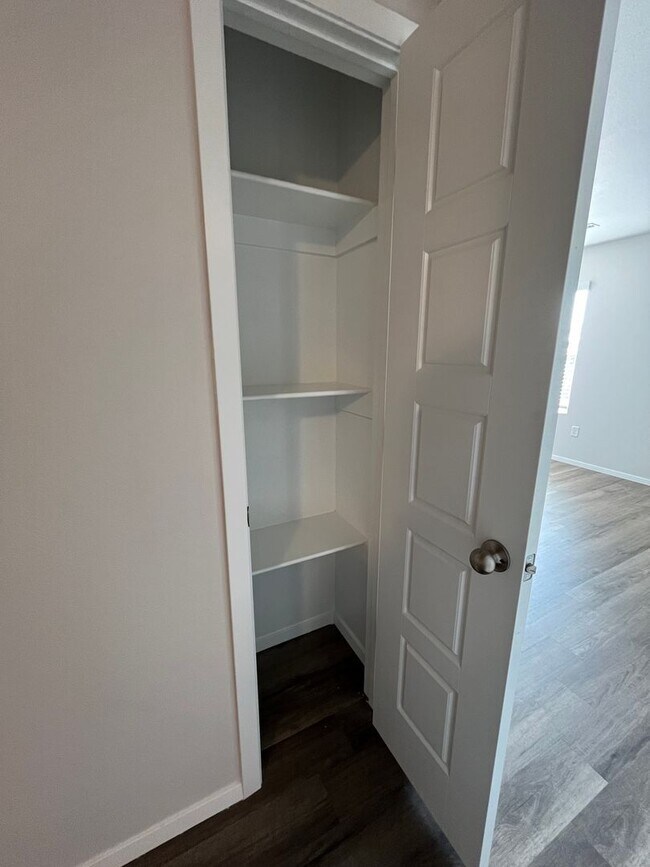 Building Photo - *Pre-leasing* Three Bedroom | Two and a Half Bathroom Home in Farmington