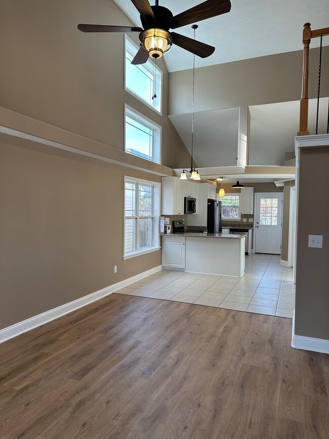 Building Photo - 4230 Arbor Green Way