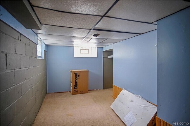 Building Photo - 206 N Troy St