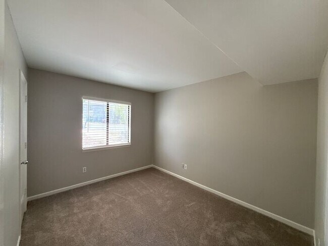 Building Photo - T.R. Lawing Realty Property