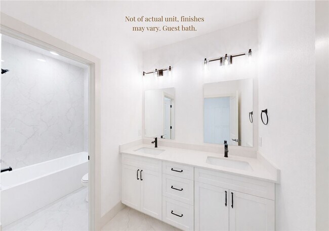 Building Photo - 5910 S Bellview Rd