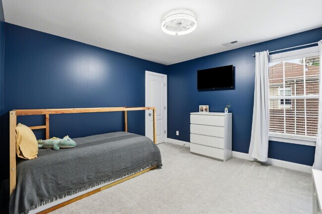 Building Photo - Welcome Home to 8626 Sagekirk Ct