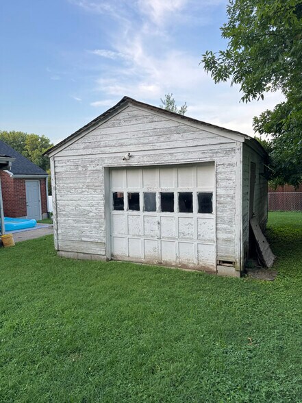 Building Photo - 2942 Sinbad Dr