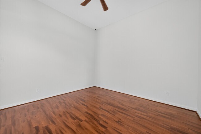 Building Photo - 9511 Mankay Ln