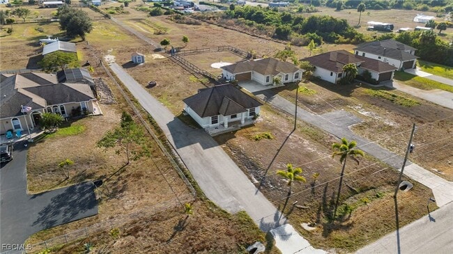 Building Photo - 4080 24th Ave NE