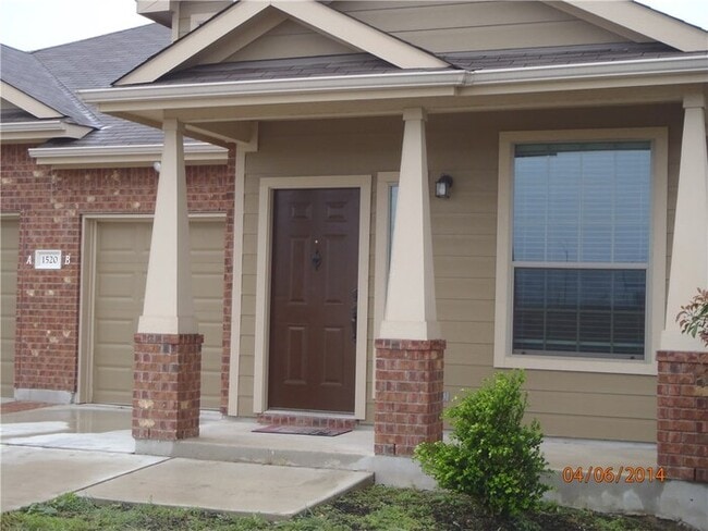 Primary Photo - Luxury Duplex / Hutto TX