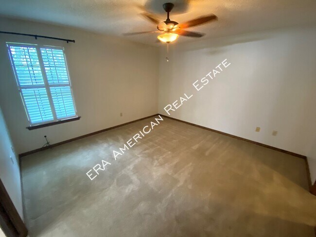 Building Photo - 520 Kumquat Ave