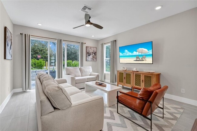 Building Photo - 7833 Spectrum Dr