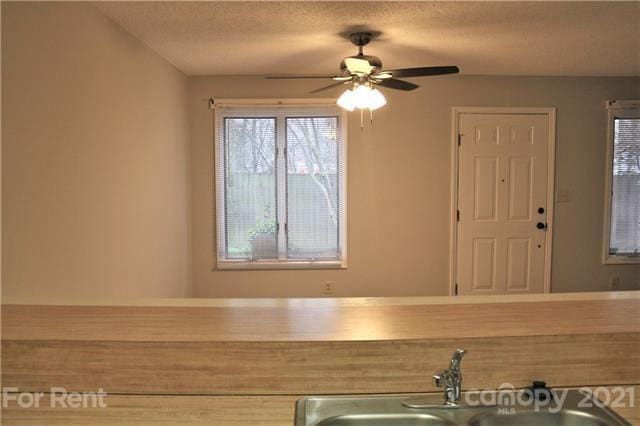 Building Photo - 1847 J Julian Ln