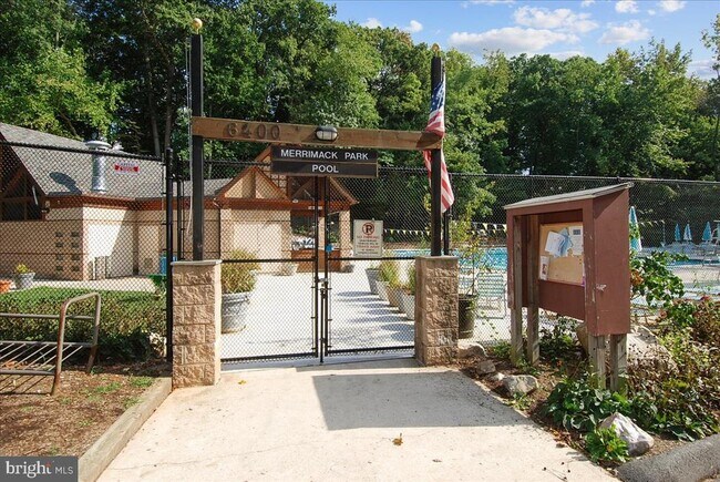 Building Photo - 6403 W Halbert Rd