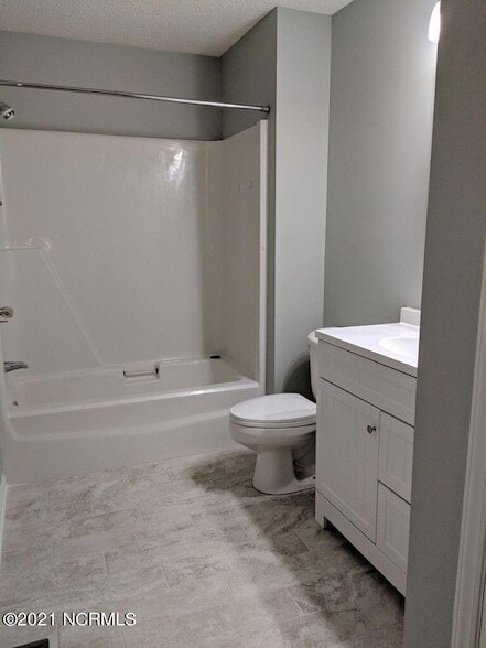 Building Photo - 1410 Monticello Dr