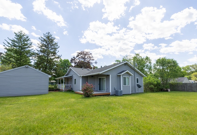 Building Photo - 56085 Harman Dr