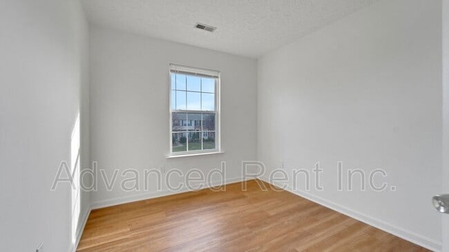 Building Photo - 1404 Roman Ridge Way