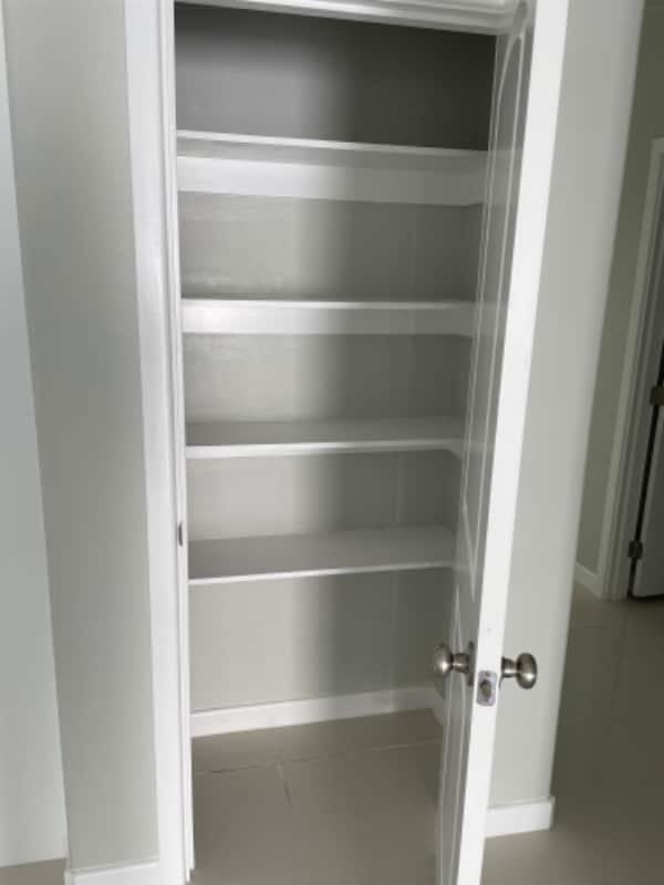 Building Photo - 2507 N Vineyard Ave